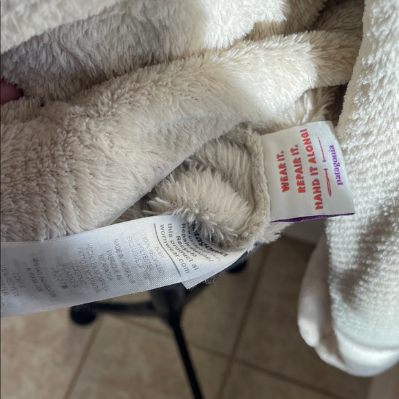 Patagonia cream pullover large - Picture 9 of 9